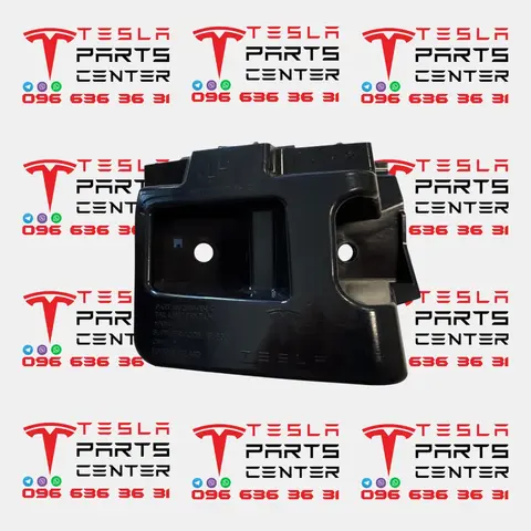 193267900C - Кронштейн центральний заднього бампера (2025+) LH Tesla Model Y Juniper