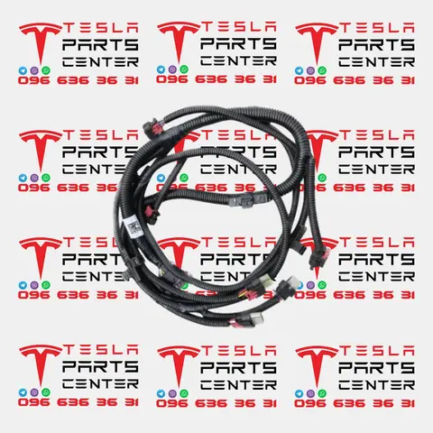 256796100B - Електропроводка панелі радіатора Tesla Model 3 рестайлінг 