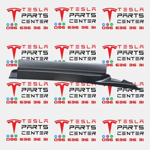 150493300A - Накладка під капот біля петлі (рестайлінг) LH Tesla Model 3