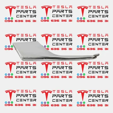 104961100F - Накладка люверса нижня хром (2015-2021) LH Tesla Model X